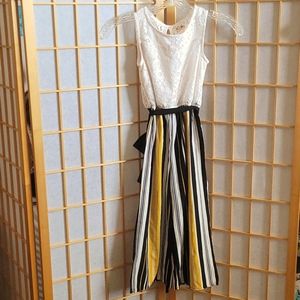 Girls Jumper with black n yellow pattern